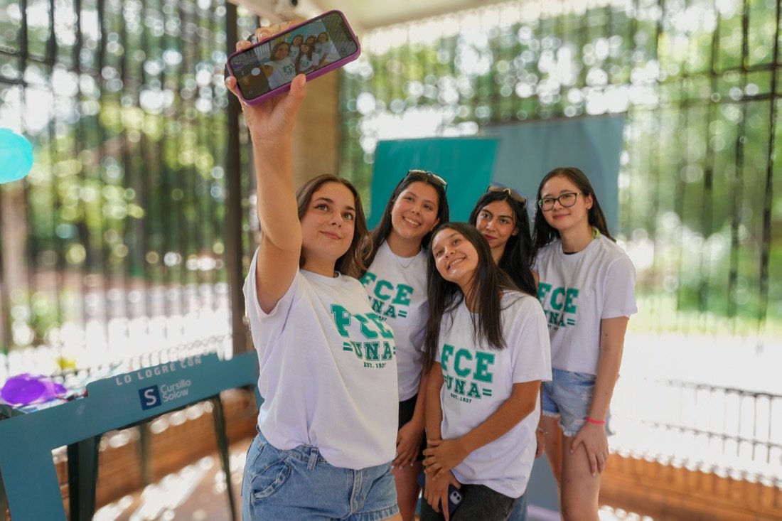 Ingresante Puesto 1 — Economía FCE-UNA con Cursillo Solow